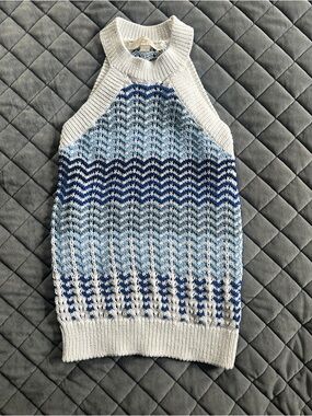 Sleeveless Knit Chevron Halter Top in White and Blue